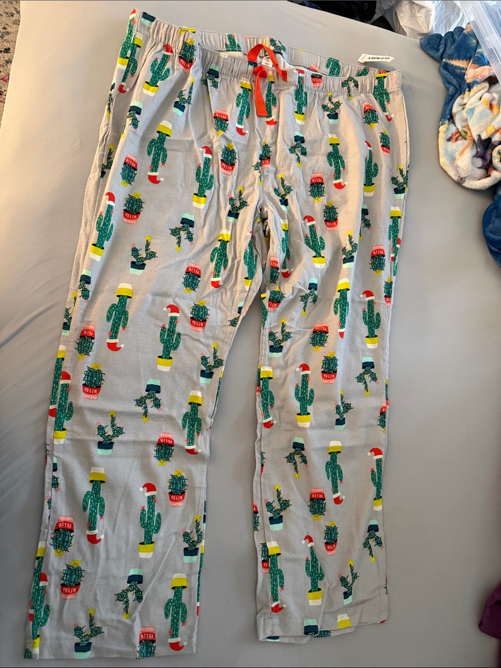 Old Navy Gray Cactus-Print Flannel Pajama Pants with Green, Red & Yellow Accents